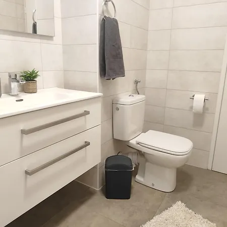 Lara's - Spacious Island View Free Parking 아파트 자다르