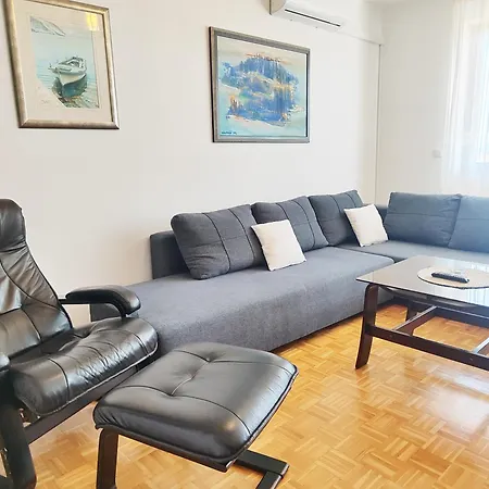 Lara's - Spacious Island View Free Parking זאדאר