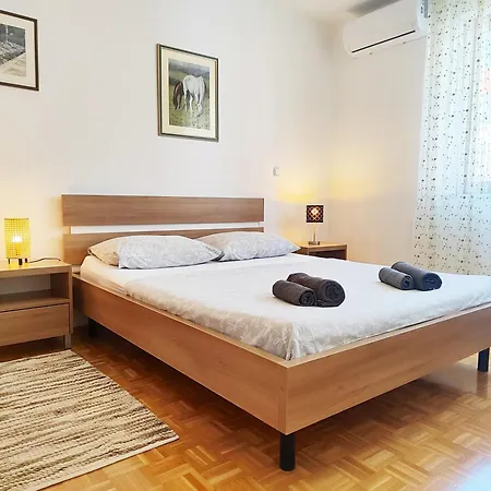 Lara's Apartment