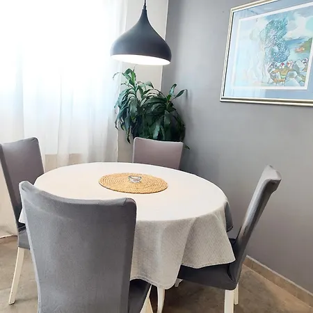 Lara's Apartment *